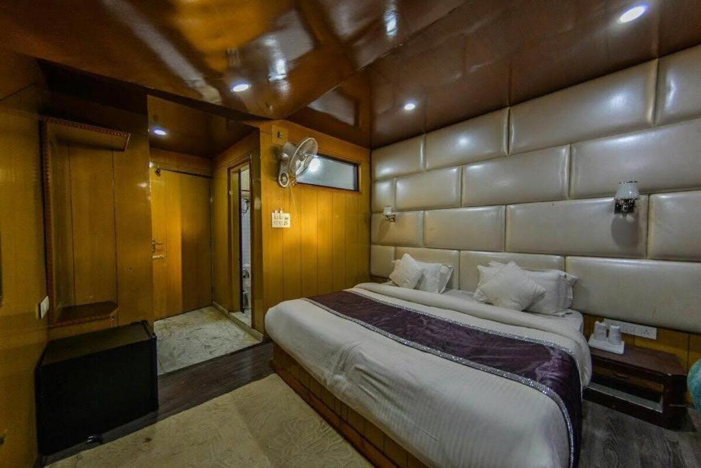 הלן Vella Marina Group Of Hotels מראה חיצוני תמונה